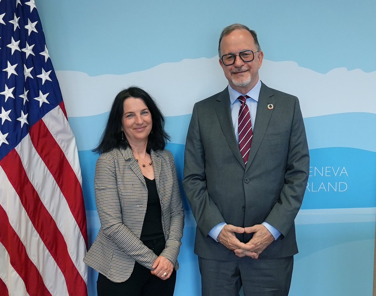 Appreciated the opportunity to meet @UNICEF Deputy Executive Director @TedChaiban to discuss our mutual support for the most vulnerable around the 🌐. In Geneva, @USMissionGeneva works with UNICEF on protection, education, internal displacement, & #humanitarian coordination.