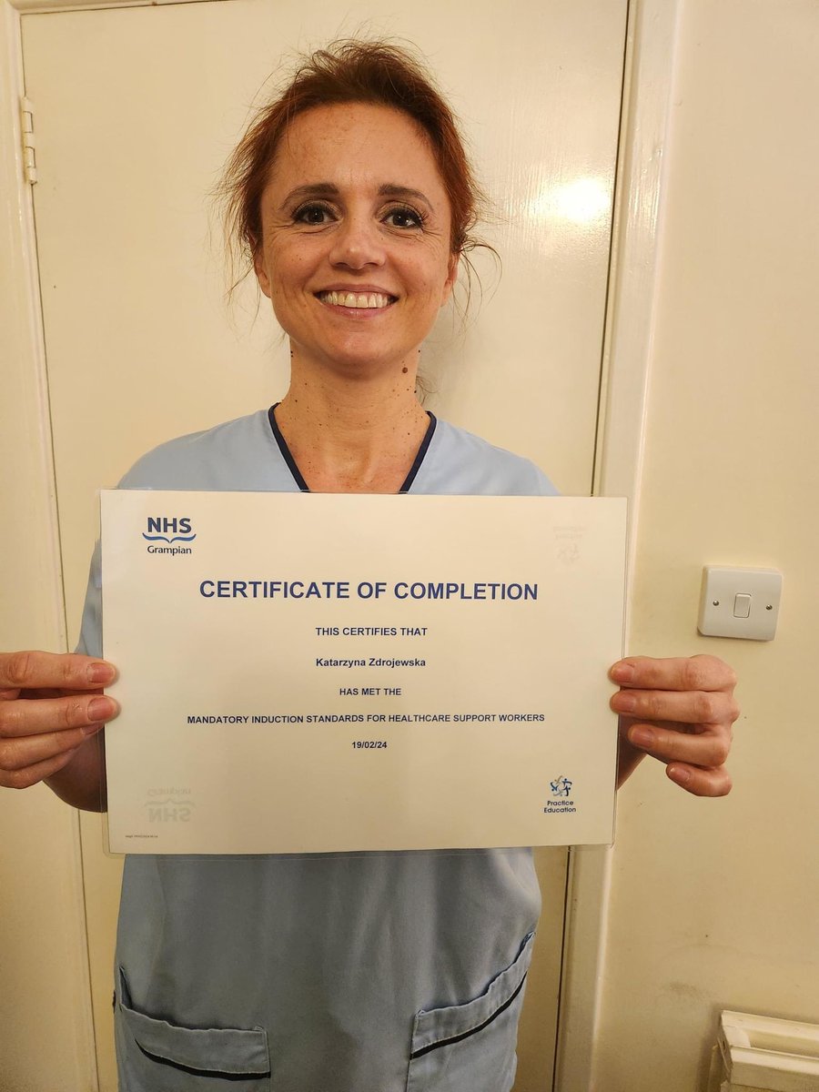 Congratulations to Kat for completing her Mandatory Induction Standards Workbook. Kat works in the Eden Unit, Royal Cornhill Hospital and is hoping to pursue a nursing career through the Open University. 👏🏻👏🏻🎉 @NHSGrampian @WellsJulia1 @NES_hcsw