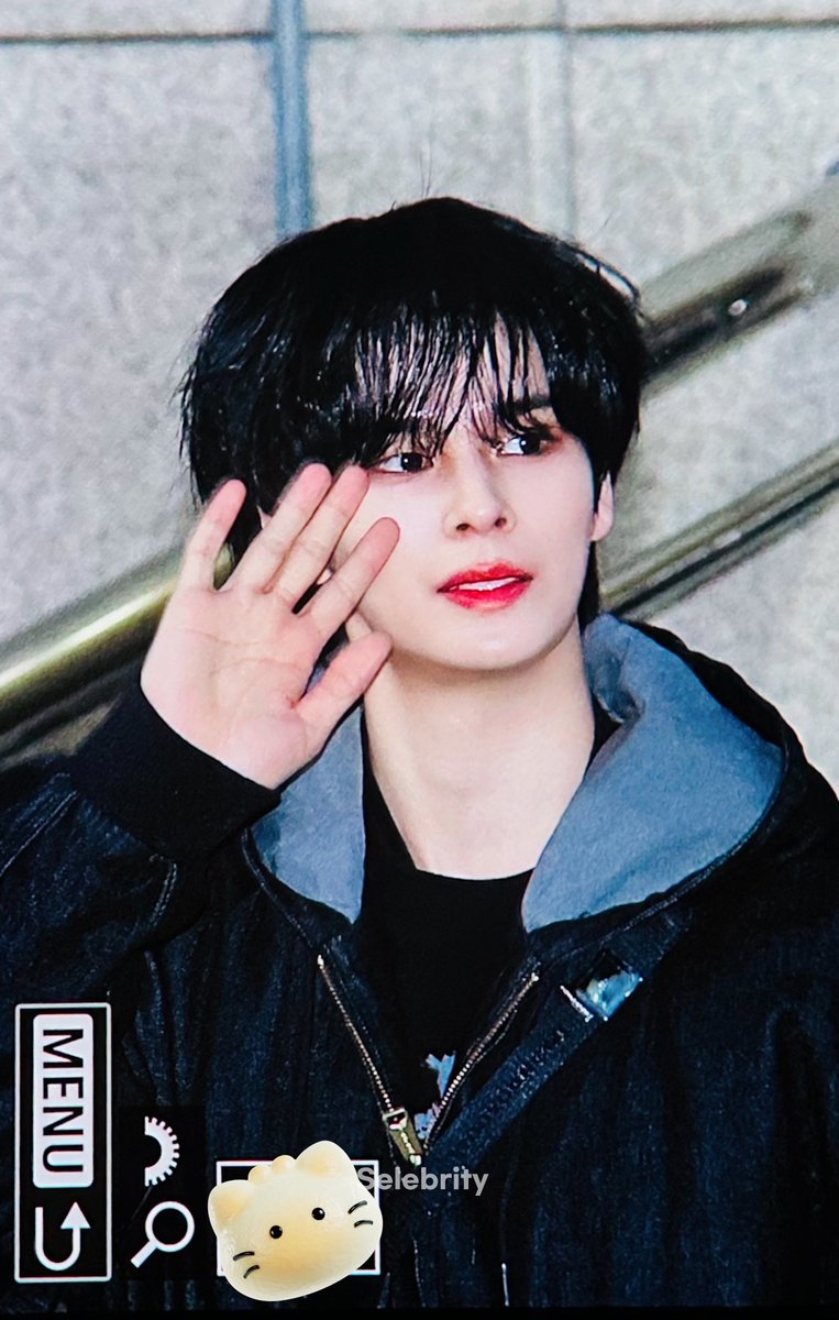 240315 퇴근

고생해따😍

#크래비티 #세림 #CRAVITY #SERIM