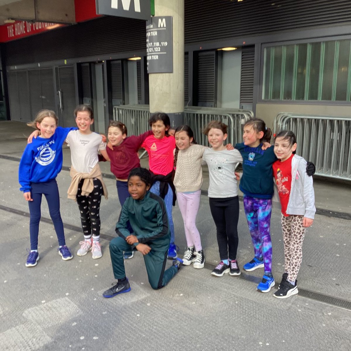 Last week Year 4 spent the morning at the Arsenal Hub and participated in different workshops to celebrate #InternationalWomensDay2024. It was an enjoyable and active morning. ⚽️ thank you @AFCCommunity #dailymile