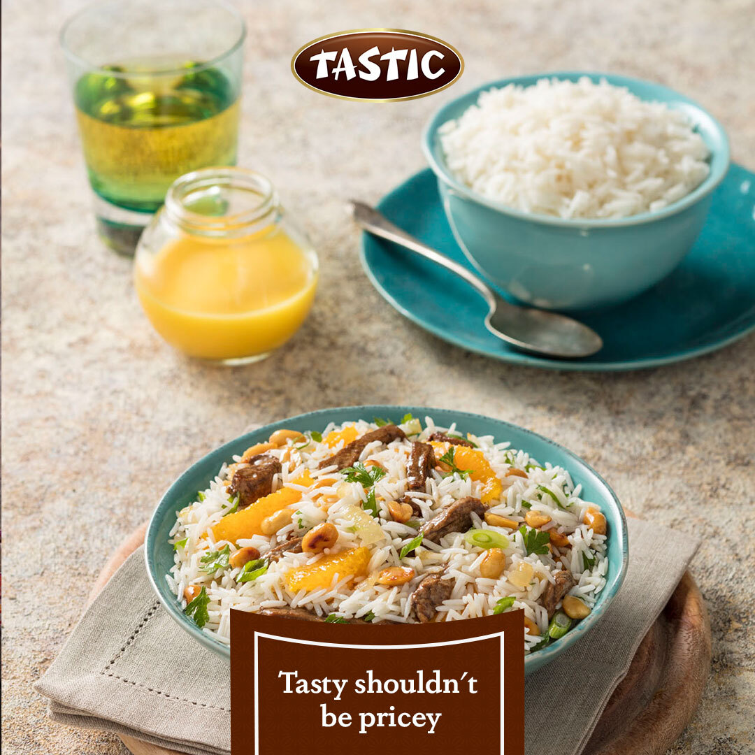 Who said budget-friendly must be boring? 
Roll up your sleeves and turn your kitchen into a flavour carnival🍚✨ with beef, aromatic rice and roasted peanuts.