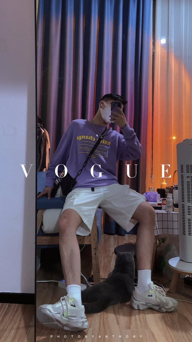 夏天来了 腿好看的男孩子们速速把你们的美腿放在评论区 我一个个舔👅