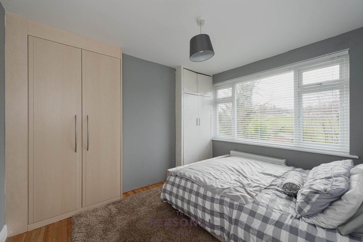 Our *LETTING OF THE WEEK*

Beech Road, Epsom £2,100

The Personal Agent are pleased to offer this spacious family home located on a peaceful col-de-sac and a stones throw from local amenities.

💻Visit this link to see more: thepersonalagent.co.uk/property/beech…

#Epsom #EpsomLettings