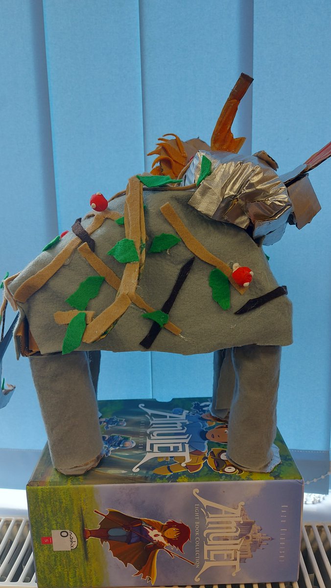BristolLibrary's tweet photo. 🥳The winners of the best 3D model were siblings Reuben and Everleigh who wowed us with their junk modelling skills and brought a smile to everyone’s faces with their creations: Eagorila Beast 🦅🦍 and Merunigiraffe! 🧜♀️🦄🦒
#LivingKnowledgeNetwork #Fantasy https://t.co/2sxplvcoVE