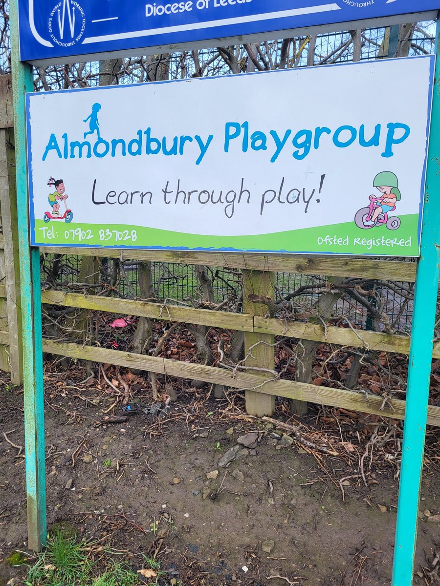 A visit to Almondbury Playgroup today to meet a child who will be joining us after Easter and to speak to her key workers. Building relationships with the local community and ensuring positive transitions when children join our school!