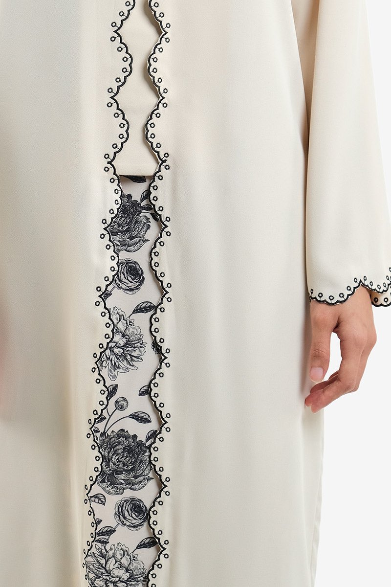 shopwithfiyn's tweet photo. girls, I just found this QUEEN VIBE BAJU KURUNG with FLOWER EMBROIDERY as low as RM100 and free shipping ✨

— a thread https://t.co/9099Rjpflk