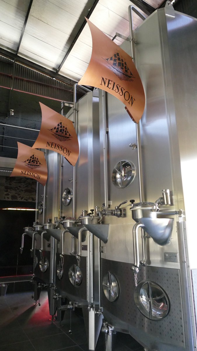 Luntrouvable's tweet photo. 🌴🥃 Plongez dans l’univers prestigieux de la distillerie Neisson en Martinique, un véritable symbole de luxe et d’excellence dans le monde du rhum agricole.

#luntrouvable #Neisson #rhum #spiritueux https://t.co/acu8eC35W2