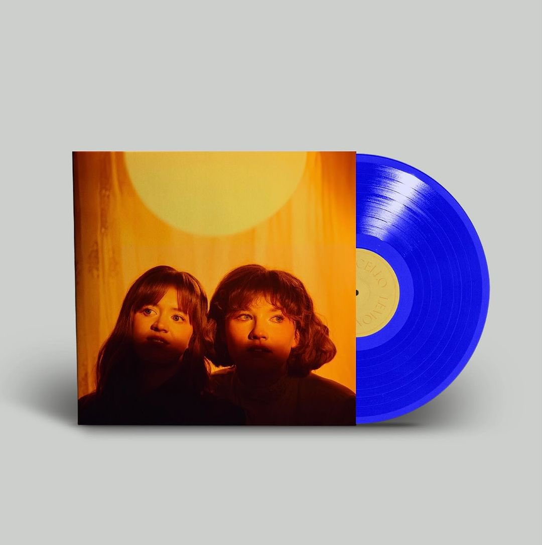 We are thrilled to share that LEMONCELLO, the self-titled debut album from Claddagh Records very own @LemoncelloIE , will release on May 3rd Pre-Order the Limited Edition Electric Blue Vinyl now - Claddagh.lnk.to/LemoncelloSO 💙 #newmusic #lemoncello #folk