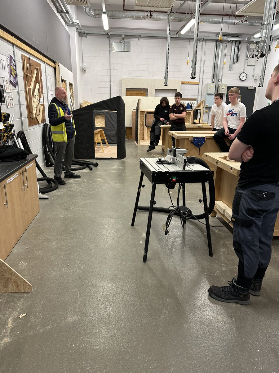 Annual visit from Kevin from @EastAyrshire council to promote trade apprenticeships up for grabs to our @AyrshireColl Pre Apprenticeship Carpentry & Joinery students. Thanks again Kevin