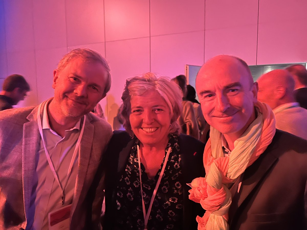 Belle mobilisation aux #assisesedc dont le <a href="/medef/">Mouvement des Entreprises de France</a> est partenaire : reenchanter le #travail , redonner du sens, attirer les jeunes . merci <a href="/pierreguillet/">Pierre Guillet</a> et toute l equipe <a href="/LesEDC/">Les Entrepreneurs et Dirigeants Chrétiens</a> #medefLM