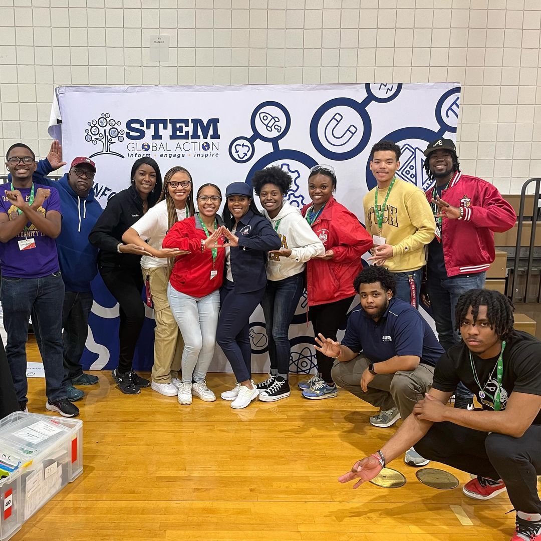 sep_kapsi1911's tweet image. Brother Rickie Shaw of the Nu Chi Chapter and brothers from the Lambda Delta Chapter partnered to help participants with activities at a STEM Global Network event in Atlanta, Georgia.
🔄 @nx_nupes
#kapsi1911 #sepkapsi #4thobjective #5thobjective #community