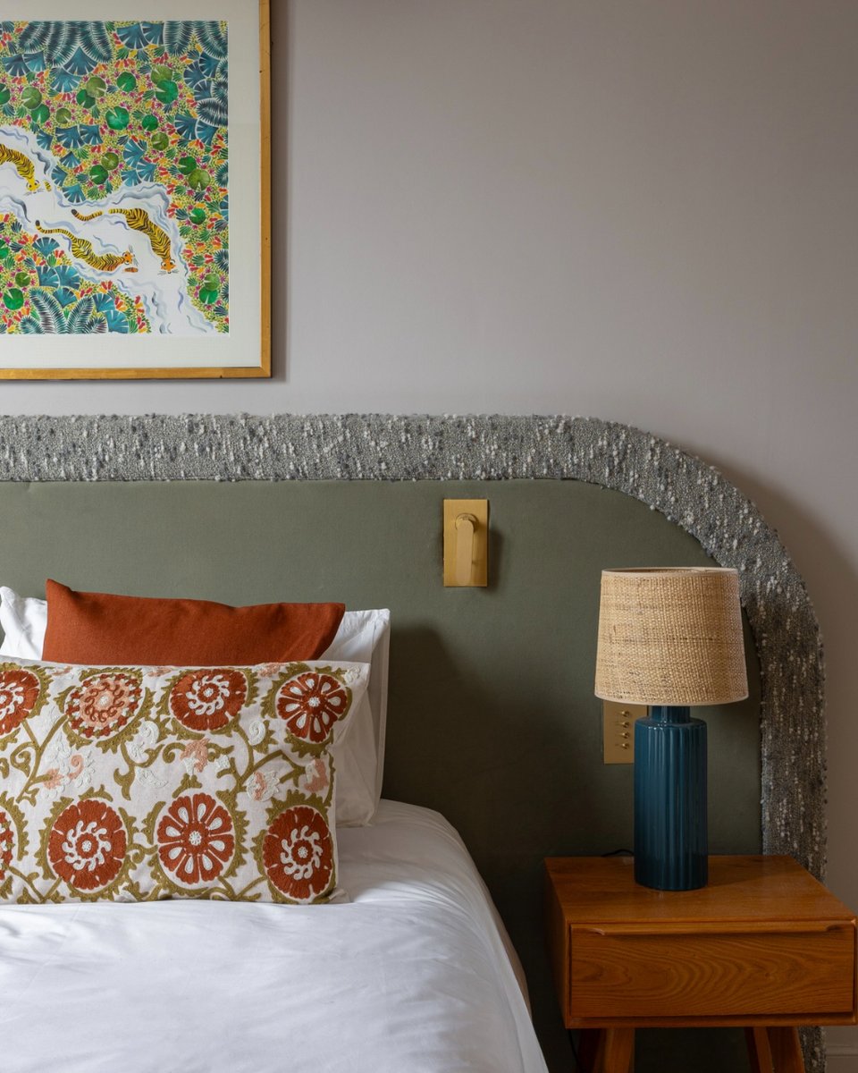 Today is #WorldSleepDay!

...the annual celebration of healthy sleeping patterns, so to help celebrate we're sharing one of our comfiest bedroom designs that we worked on last year.

Read more here: b3designers.co.uk/portfolio/proj…

#B3Designers #SleepDay #WorldSleepDay2024