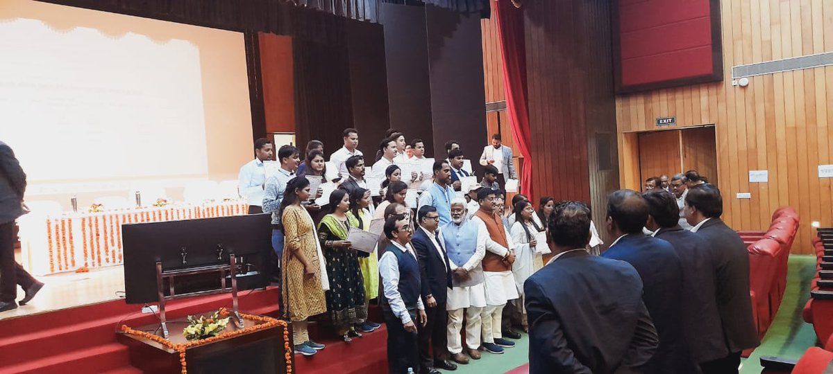 Rajanipatel20's tweet photo. #we_want_joining
@BJP4India @myogiadityanath @myogioffice @narendramodi @swatantrabjp @PMOIndia @UPGovt @BJP4India https://t.co/xLbdkvGanC