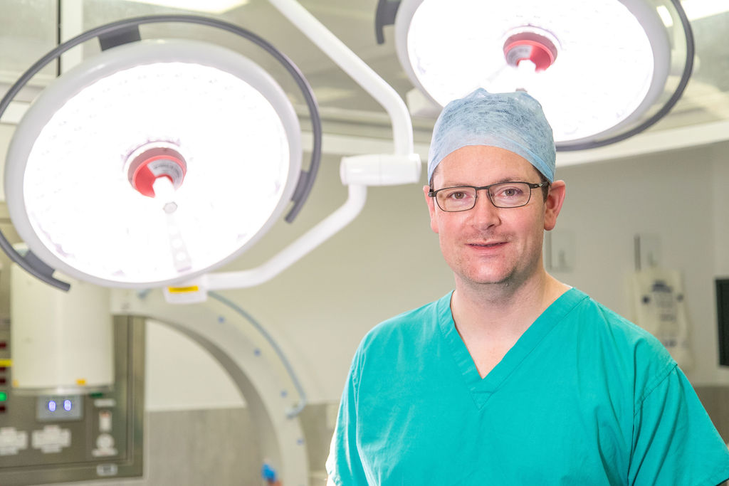 Congrats to Prof <a href="/benollivere/">Ben Ollivere</a> , our Musculoskeletal, Surgery, Inflammation &amp; Rehabilitation Co-Theme Lead, who's just been named an NIHR senior investigator. There are only 200 of them in the country. <a href="/UoNresearch/">Nottingham Research</a> <a href="/nottmhospitals/">Nottingham University Hospitals</a> <a href="/ResearchNuh/">ResearchNUH</a> <a href="/NIHRresearch/">National Institute for Health and Care Research</a>