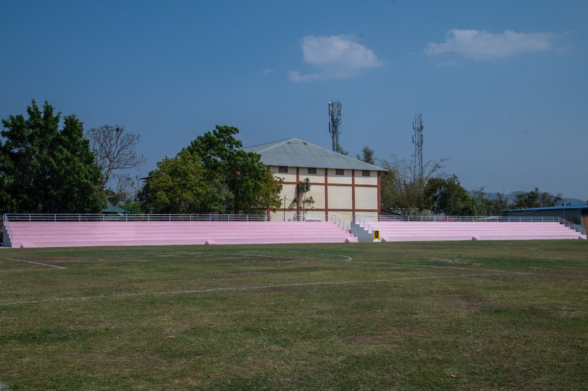 airnewsalerts's tweet photo. Manipur Chief Minister @NBirenSingh inaugurates the Mini Sports Complex constructed at Akampat of Imphal East district.
The #MiniSportsComplex was constructed at the estimated cost of Rs 20 crore.
He also inaugurates a Football Field with RCC Gallery constructed under #KheloIndia Scheme at an estimated cost of Rs 2 crore at Chajing of Imphal West district.