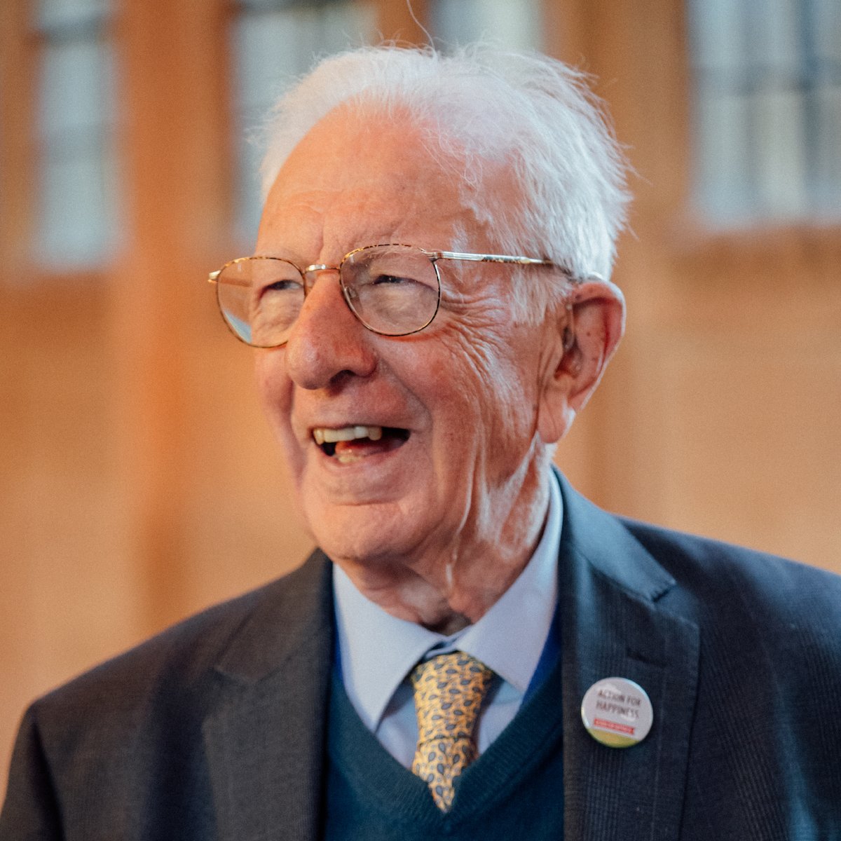 🎂 Wishing our friend and collaborator @RichardLayard a very happy (big) birthday today! Lord Layard’s contributions to both #wellbeing science and policy are truly immeasurable, having dedicated his ‘second career’ to putting wellbeing first.