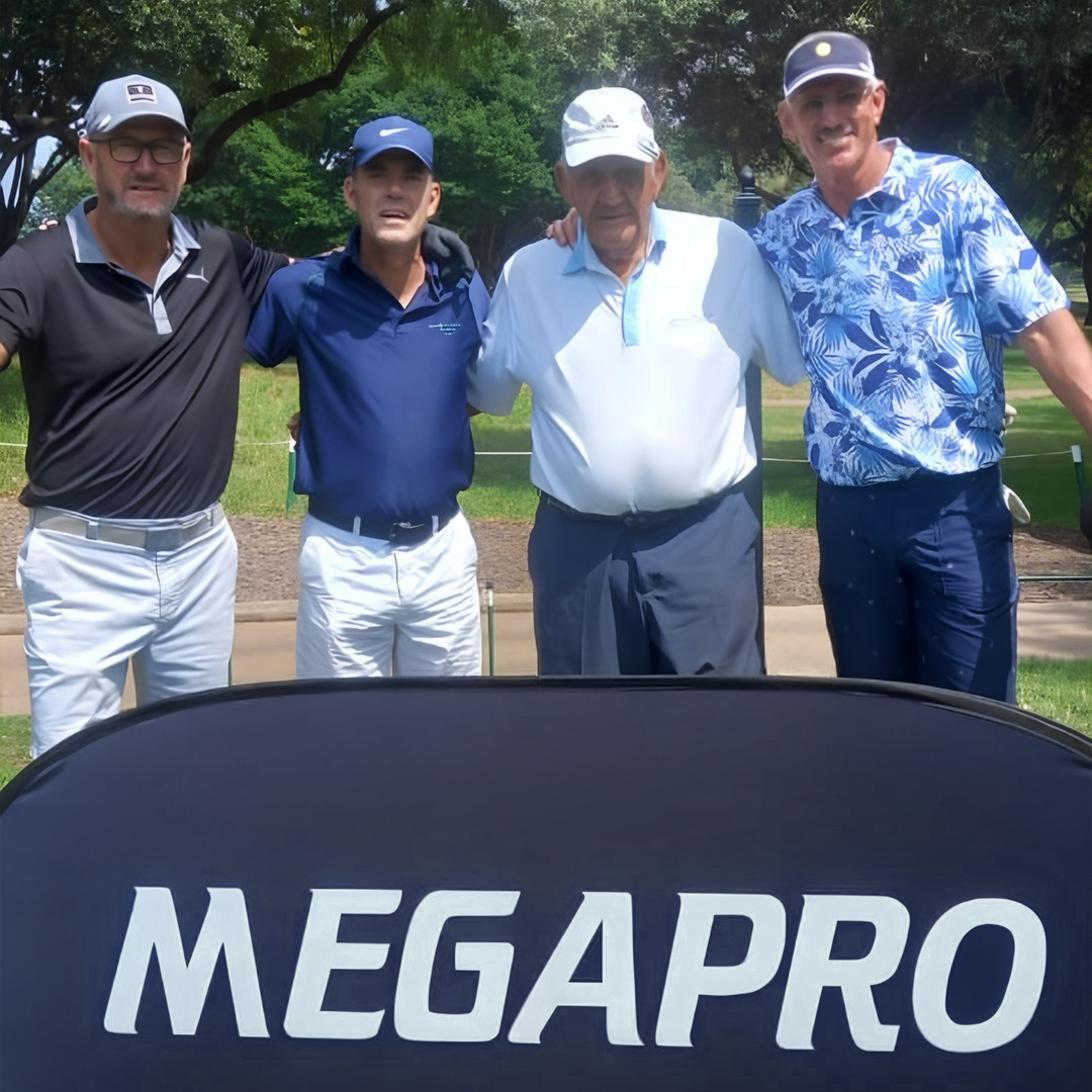 Megapro_SA's tweet photo. #Megapro supporting Kevin de Klerk Charity Golf Day @PecanwoodGolf. Entertaining Betway Executives & the legend, Frik du Preez
#WeAreSport @Springboks @ekkers_sa #JohnMcCarthy https://t.co/AdwypO41WK