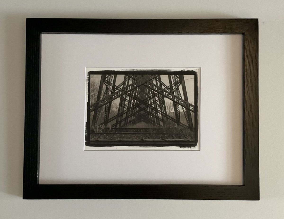 It’s frame making season for my platinum prints and <a href="/latreborcm/">MC Bob</a> ´s collection🖼️
Bob is sad about it ☹️, he wants me to stop and play🥋