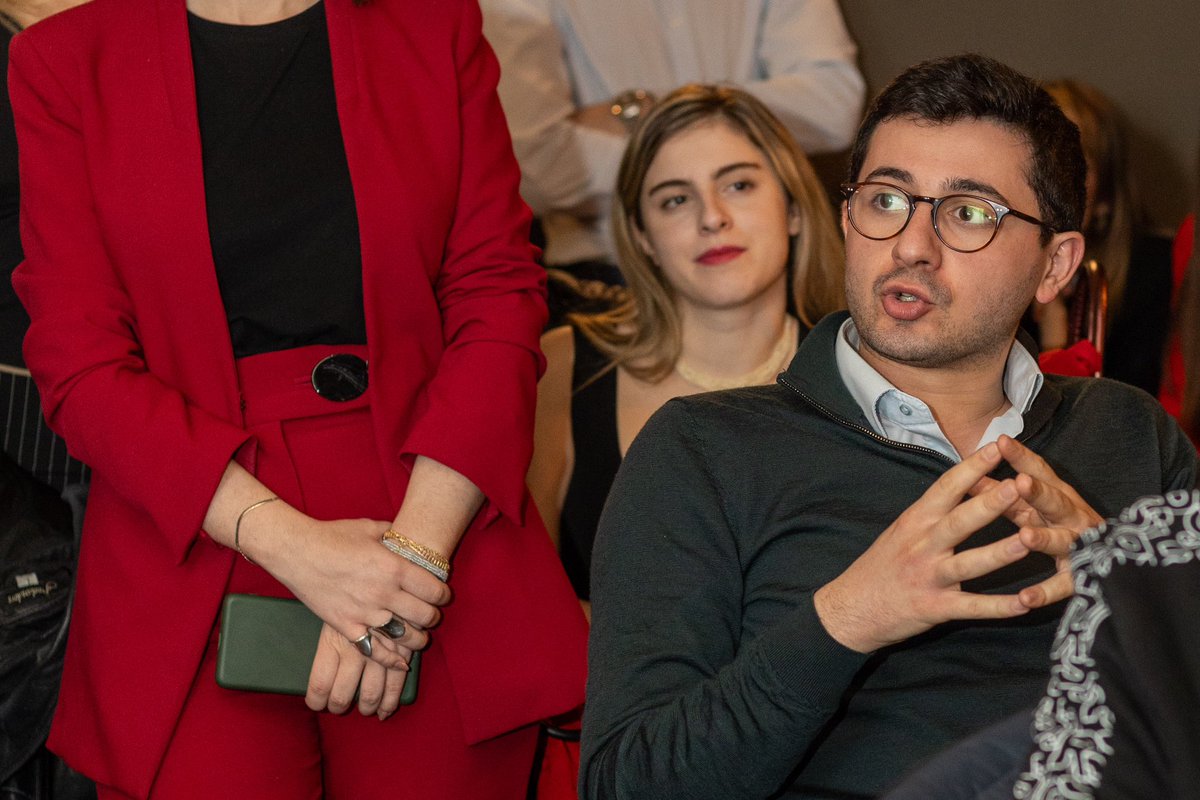 ONNED's tweet image. Μέσα από μια ζωντανή συζήτηση, είχαμε την ευκαιρία να ανταλλάξουμε απόψεις σχετικά με το νεανικό επιχειρείν, τις προκλήσεις που καλείται να αντιμετωπίσει κάθε νέος επιχειρηματίας, αλλά και τον τρόπο με τον οποίο μια πρωτοπόρα ιδέα μπορεί να γίνει επιχειρηματικά υλοποιήσιμη.