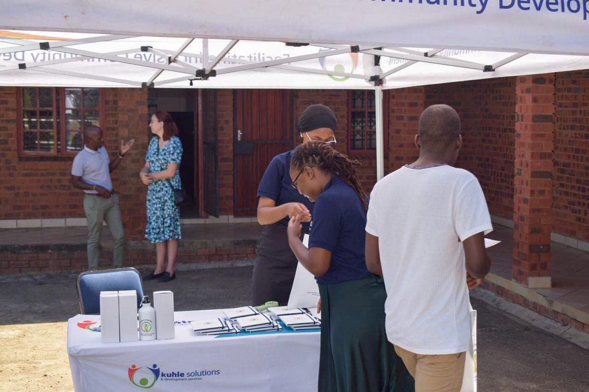 KuhleSolutions's tweet photo. At Kuhle Academy, we are dedicated to empowering individuals with skills and knowledge needed to drive effective and meaningful community engagement practices.
#engagement #publicparticipation #kuhleacademy #IAP2certified #kuhlesolutions #empowerment https://t.co/m3d5Lt4Q6I
