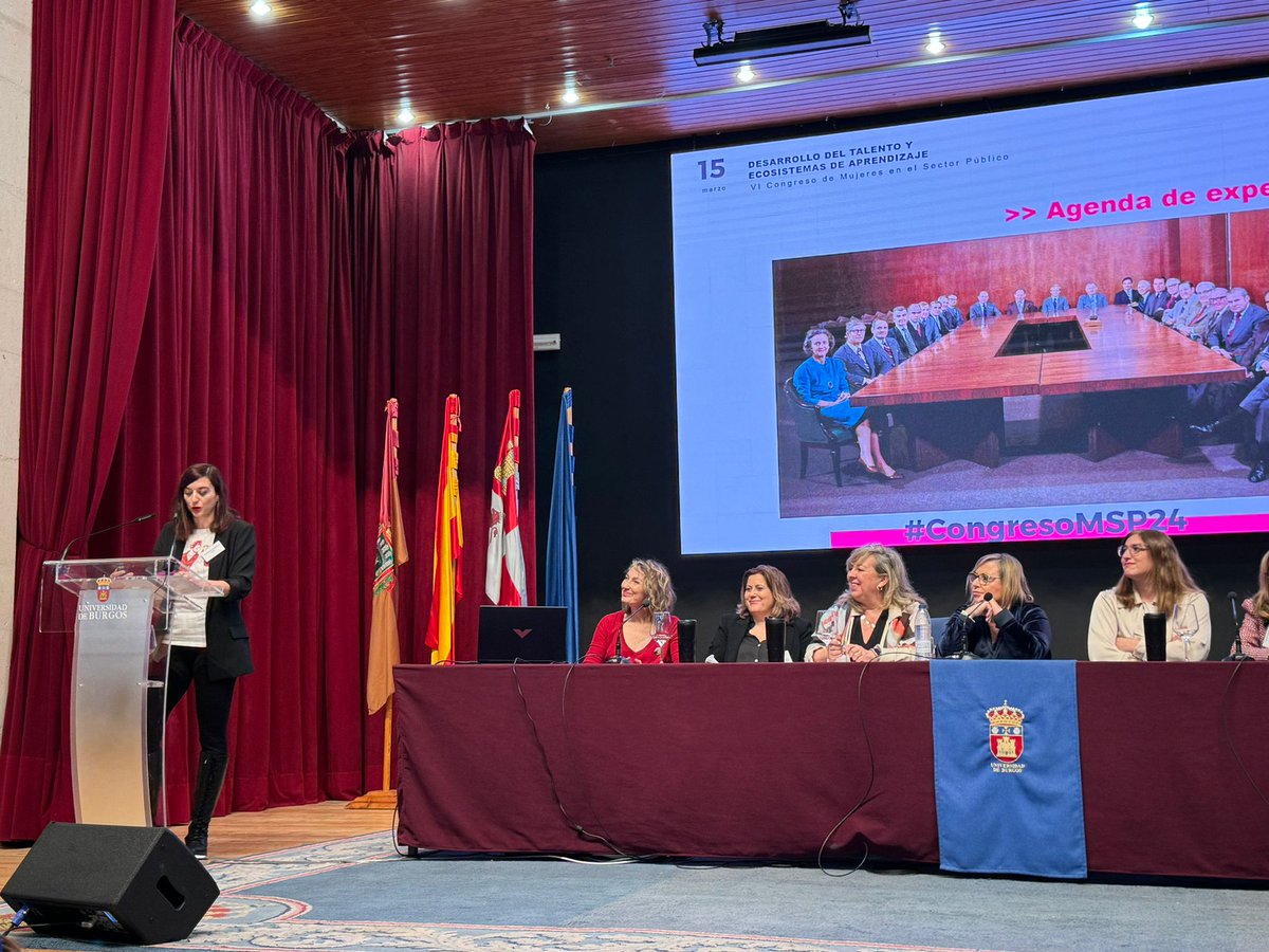 #CongresoMSP24 comienza <a href="/emedelap/">María</a> animando a todas las mujeres asistentes a darse de alta en la #agendadeexpertas 
Queremos evitar jornadas de #solohombres y tenemos que dar visibilidad a las #mujeresSP
Son menos de 10 minutos y queremos veros a todas.