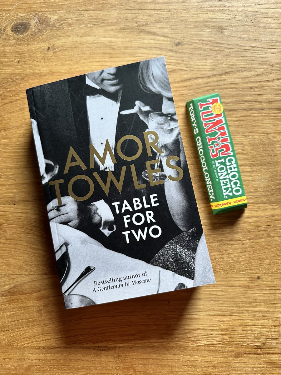 thereadingpara's tweet image. I’ve received two proof copies of #TableForTwo &amp;amp; been given permission to give one away. 

So to be in with a chance of winning (&amp;amp; added chocolate), just follow me, RT this tweet &amp;amp; comment #TableForTwo below. 

UK only. Entries close midnight Sunday 17 March. Good luck! 🖤