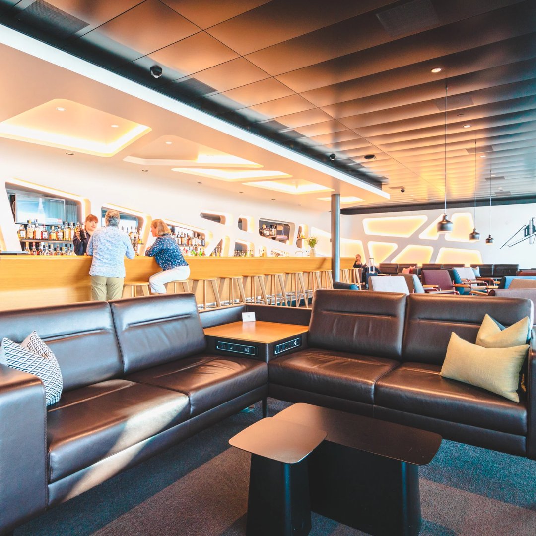 TLVVIP's tweet image. Skip the Lines &amp;amp; Breathe Easy: Luxury Awaits at Bari Airport! ✈️🇮🇹
Traveling internationally can be stressful. But with TLV VIP, your arrival in Bari, Italy, is a breeze!

Contact us today to craft your perfect Bari escape! ➡️
Booking request: tlv-vip.com/book-airport-v…

#tlvvip