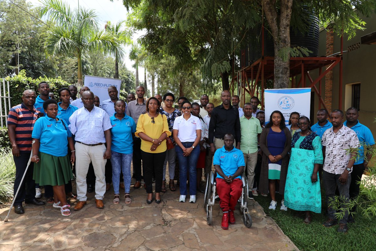 🐝Exciting launch of Hanga Akazi's beekeeping activity! With @NUDOR_Rw, HA launched this activity to boost honey production and create jobs to 130 persons with disabilities in the @RwamaganaDistr #beekeeping #inclusionmatters