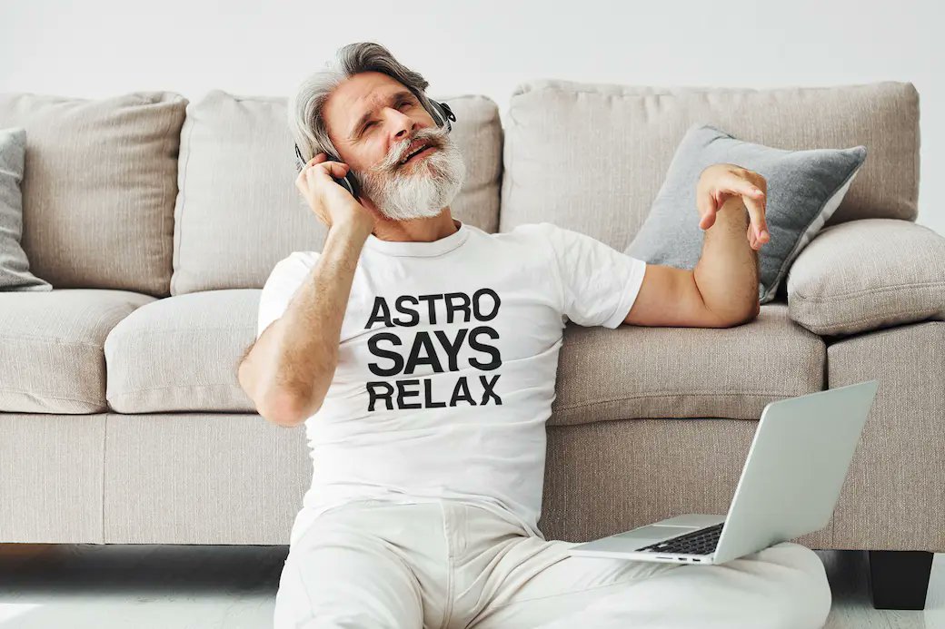 shirtforceOrg's tweet image. What a blast from the past... just saw a sale of our very first t-shirt.

#astroSaysRelax #accidentalAdmin

shirtforce.org/tee/astro-says…