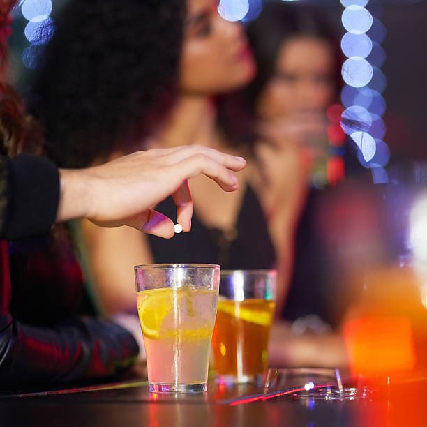 WeCops's tweet photo. Join us 9pm next Wednesday 20th March for our chat on ‘drink spiking’ https://t.co/0dLZGs4Lqm