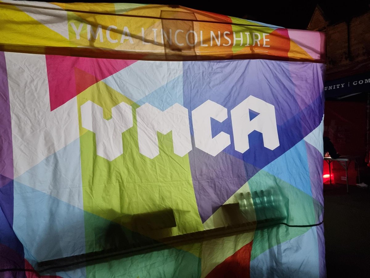 Throwback to @YMCALincolnshire SleepEasy2024 <a href="/LincsCathedral/">Lincoln Cathedral</a>. Raising funds for those who have no home to call their own. Its not too late to donate! justgiving.com/campaign/ymcal…

<a href="/jamesalexkirby/">James Alexander Kirby</a>, <a href="/purdy5tl/">Abigail Kirby</a> <a href="/ShowgDirector/">Jayne Southall</a>
#collaboration #homelessness  #strongertogether #SleepEasy2024