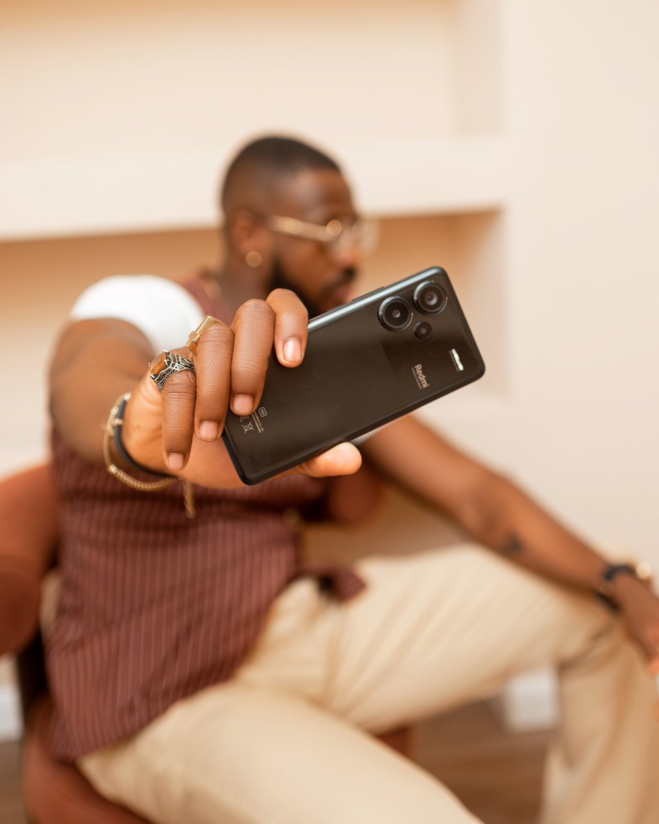 kingyemicregx's tweet image. Make every shot iconic with the  new Redmi Note 13 pro plus 5G from @xiaomi.nigeria.😍

Which slide is your favorite? 

#RedmiNote13ProPlus5G
#EveryShotIconic