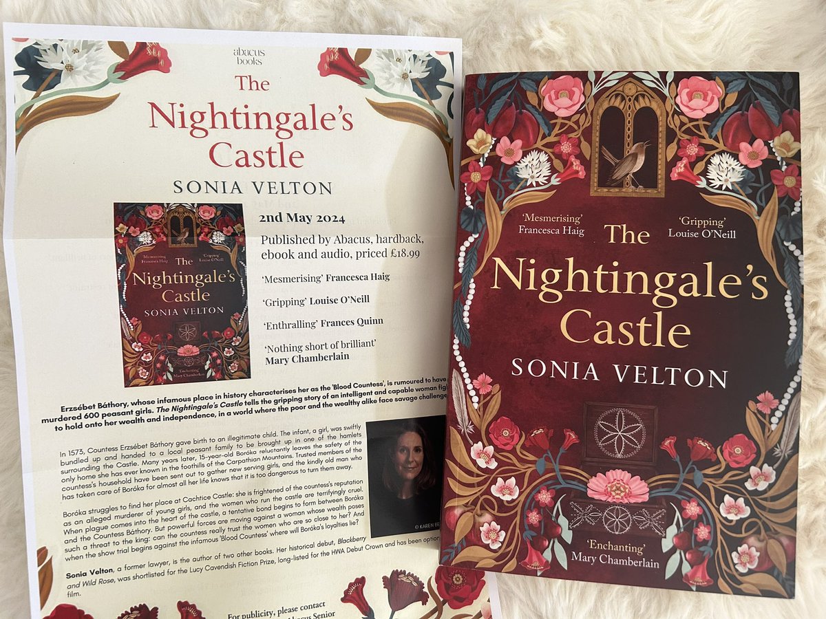 💐📚 BOOK POST 📚💐

Many thanks @niamh_anderson  @AbacusBooks for sending me a gorgeous proof of TheNightingalesCastle by @Soniavelton 

I’ll be posting my review on publication day 2nd May 👀 

#BookPost #BookBlogger