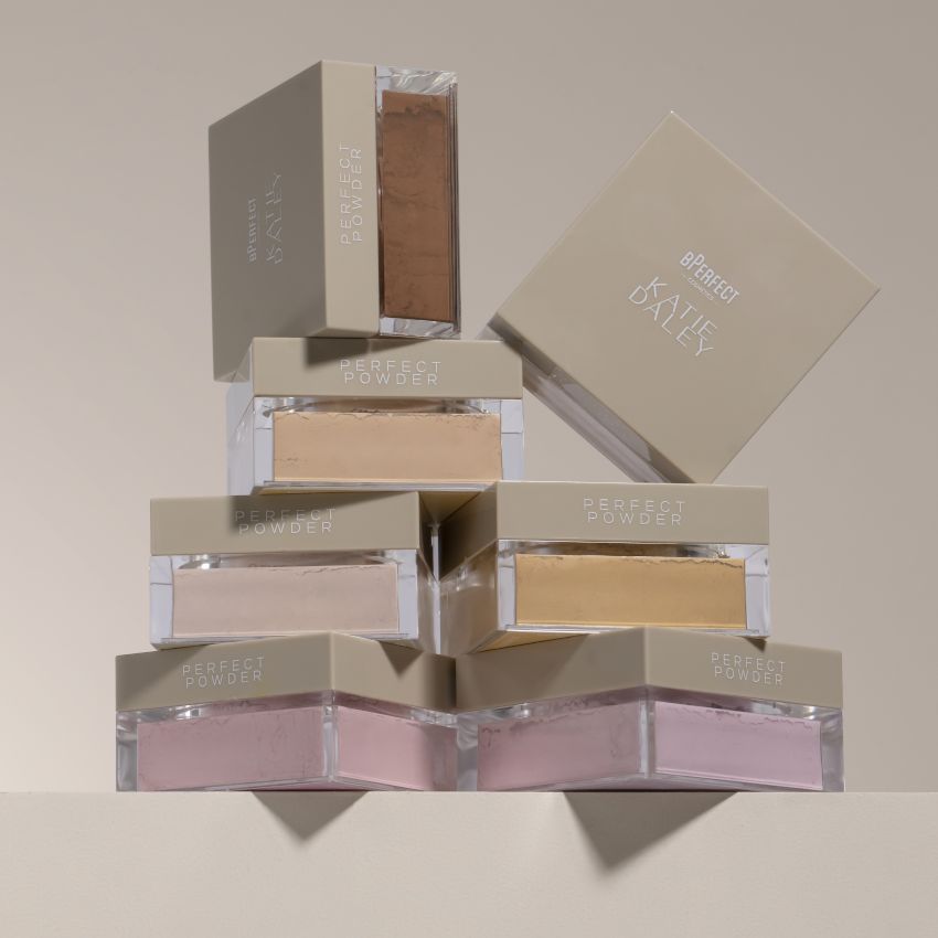 Warpaint_Mag's tweet photo. From industry stories to new products you'll find it all in Hot off the Press.
https://t.co/68NlC2hO5Y
#bperfectcosmetics #milkmakeup #paiskincare #elementalherbology #mylee #lovecandycoat #ardell #keratincomplex #bondiboost #fforhair #facelace #osmo #terrylongdon #warpaintextra https://t.co/edLMBWoF1l