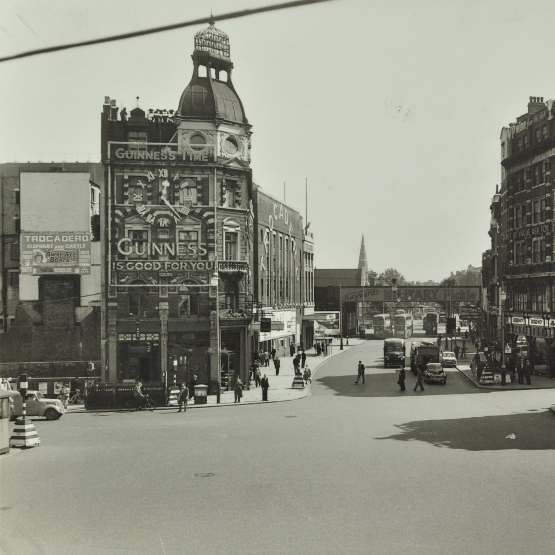 Ever heard of the Rockingham Arms Public House demolished in the 1960s for elephant and Castles revamp? Learn more on our walking tour, 'The Lost City of Elephant and Castle.' book now via the link below! ow.ly/gfZn50QJ9nP #PubsOfThePast #HistoryOfLondon#ElephantAndCastle