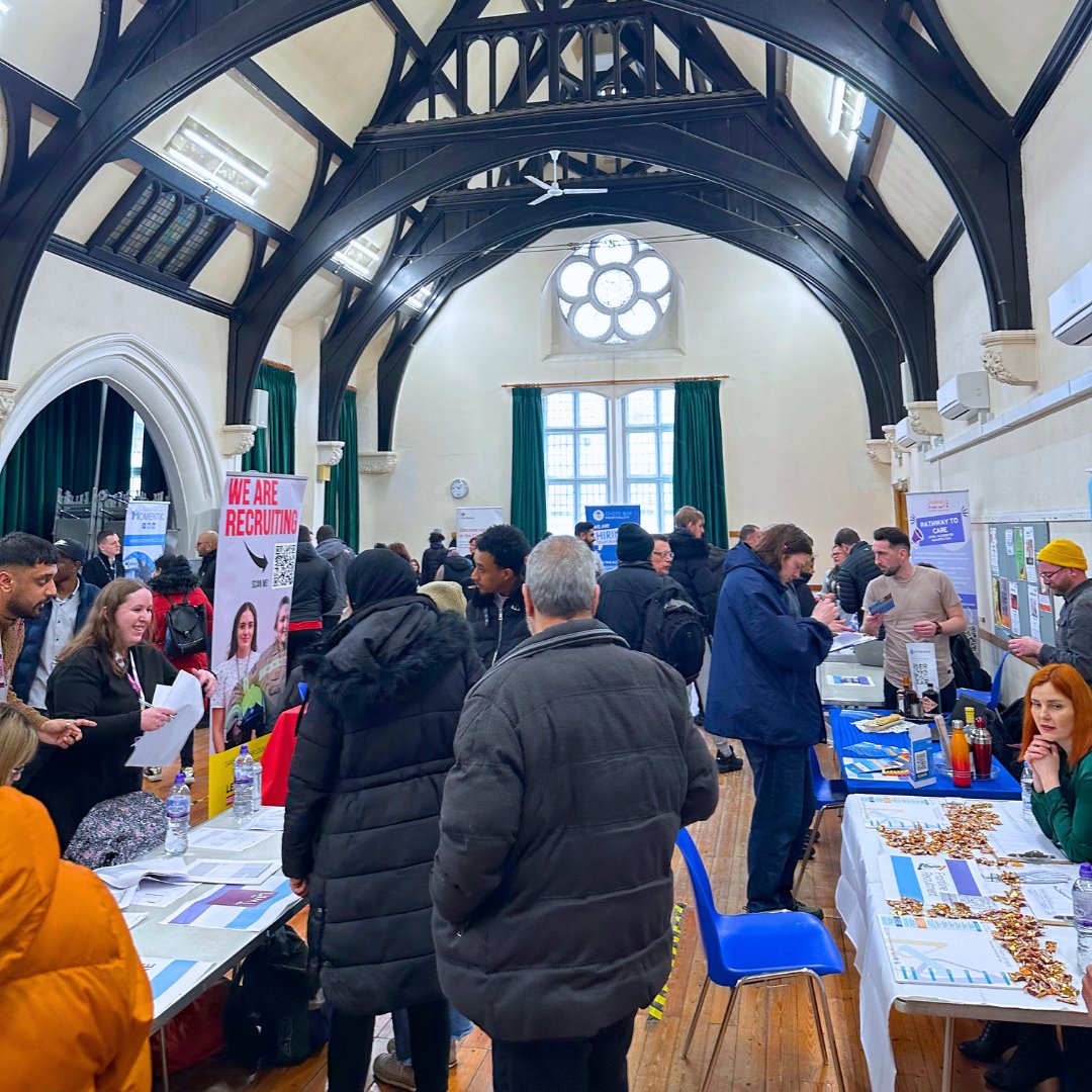 Yesterday's #Leicester Community Cafe was a great success. 🎉 In Partnership with @Jobs22ltd, @twinemployment, and Business2Business, we supported hundreds of individuals in gaining training, employability support, and help with upskilling. #CareersFair #CareersAdvice