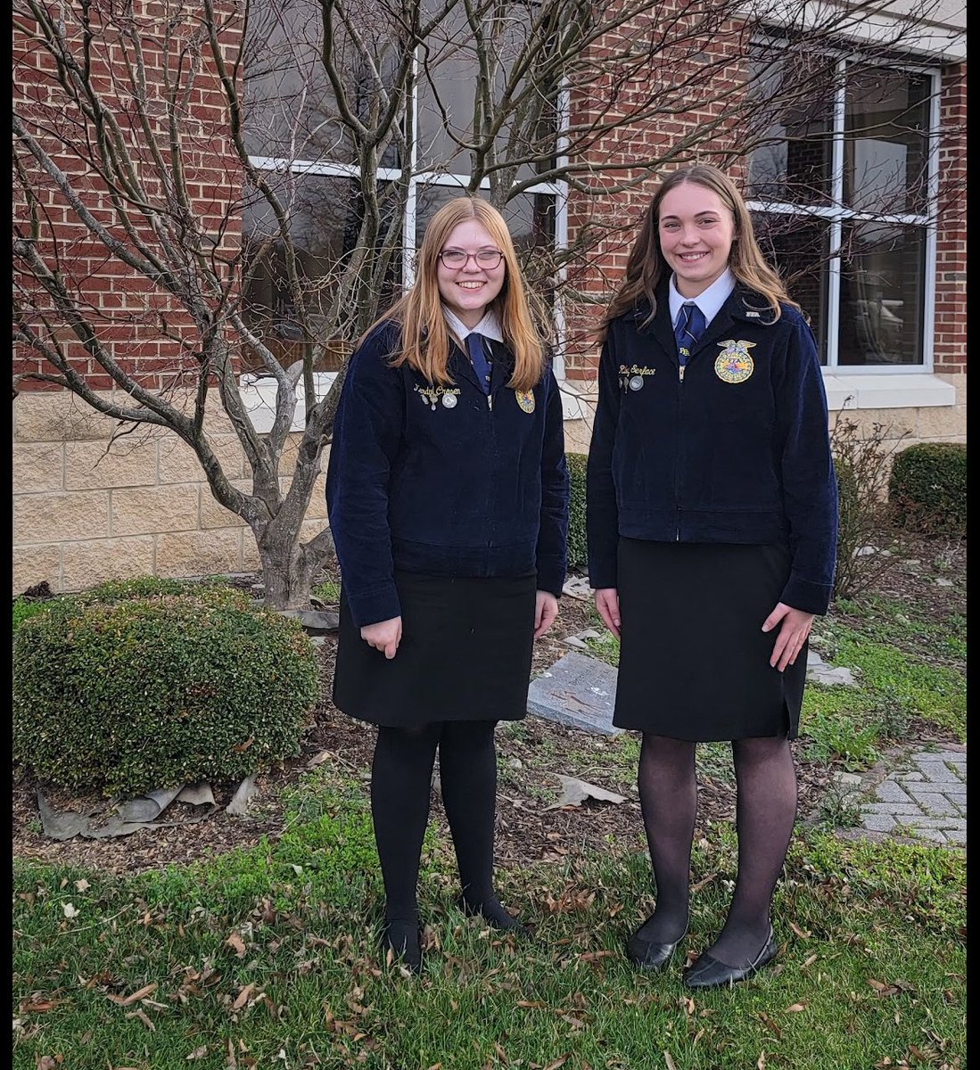 🏆 Riley Surface wins 1st in the Jr. Prepared Public Speaking contest with 'Empowering Tomorrow's Leaders' & advances to the area contest on Mar 22! 🌟 Kendyl Crosen takes 3rd in Extemporaneous Speaking, W.R. Legge FFA members with pride!