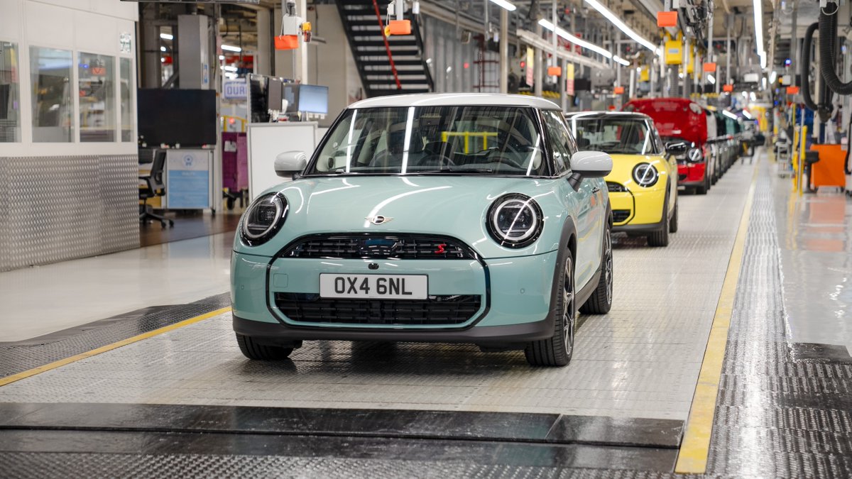 NewcastleMINI's tweet photo. It's been an exciting week for MINI as production of the new MINI Cooper has officially started at MINI Plant Oxford! 

For more information, visit https://t.co/KT24zJwsmG https://t.co/SkqXwHoqqn