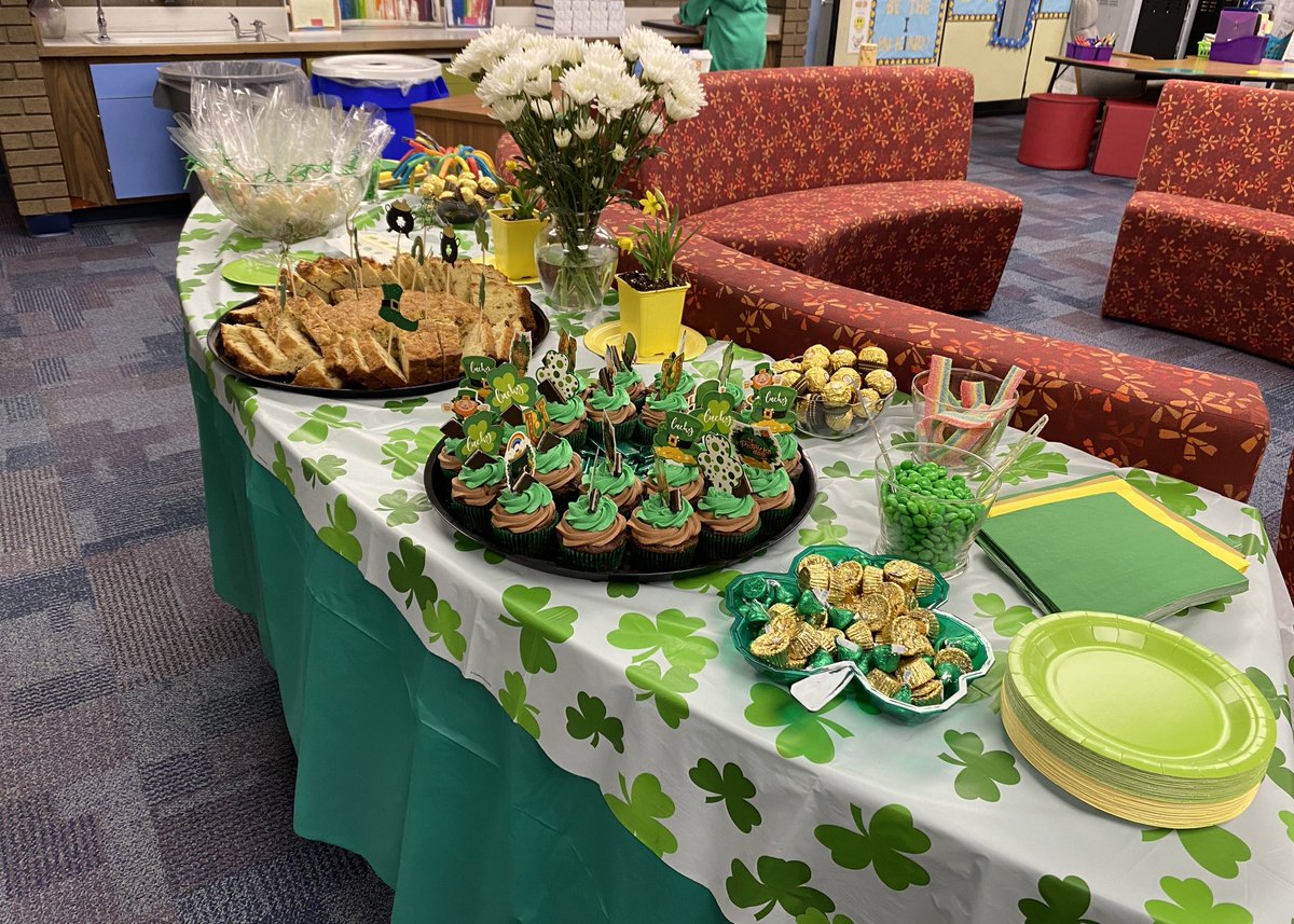 Mrs. Giovine tweet media