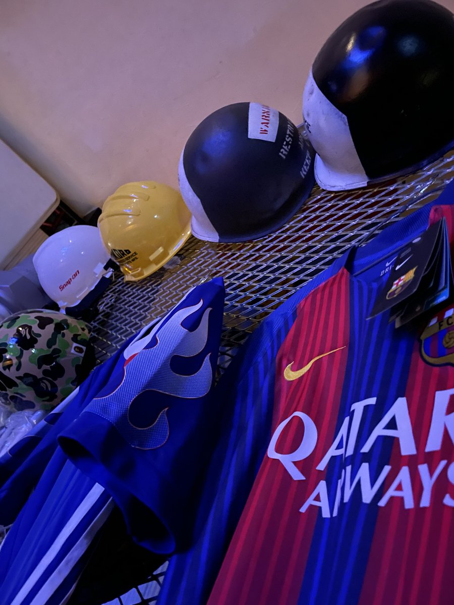 matsuyama_bace's tweet image. MATSUYAMA BASEです！
松山市のショットバーといえばBASEですよ！
美味しいお酒に加えお洒落空間で飲むお酒は格別です！
是非日々の休暇にご利用下さい！
お待ちしております！

#松山市BAR
#愛媛県BAR
#MATSUYAMABASE