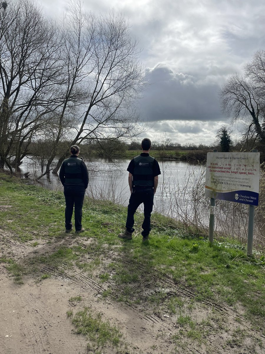 Today marks the start of #closeseason & our officers Charley & Luke are out and about 🫡 

If you suspect a close season offence between now & June 15th inclusive please call our hotline on 0800 80 70 60.

Don’t get caught out!

#opclampdown
#ocd12
#protectourwaters