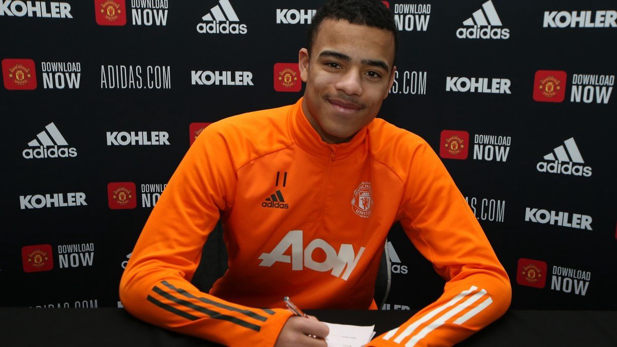 BREAKING:🚨 Mason Greenwood has signed a new four-year deal with Manchester United. Read more: skysports.com/app/transfer/n…