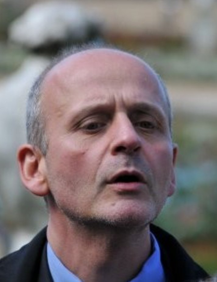 TeamFSociety1's tweet photo. #ThierryDauge directeur de l'école  #SainteMarie et #SoeurMarguerite #Clichy a été surpris en train de se masturber, interpellé avec une seringue et des sex-toys !! 

#pédocriminalité
#LevalloisPerret 

https://t.co/we12CkR0UP https://t.co/6gV26ww4yc
