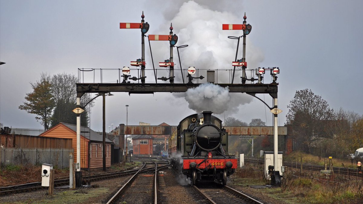 🚂 Dive into English heritage during #EnglishTourismWeek24! From March 15th-24th, visit @svrofficialsite . Your ticket grants free access to the Engine House at Highley, home to locomotive 4566! Share your snaps - we can't wait to see them! 📸 #SevernValleyRailway #ExploreEngland
