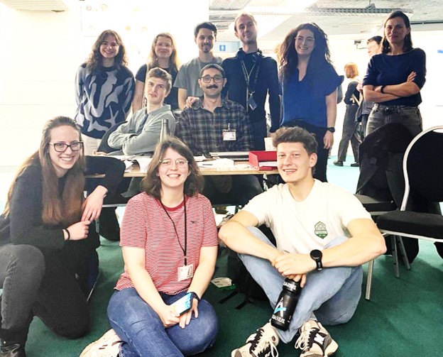 MICR Research Group - VUB (@micrvub) on Twitter photo 🔬Exciting news! #MICR Research Group unveils Master Thesis positions for next year! Explore SynBio, extremophiles, mycorrhizae, bioplastics, &mycelium materials. Join us in pioneering research at the forefront of Microbiology. Don't miss out! <a href="/VUBrussel/">VUB</a> <a href="/PeetersEveline/">Eveline Peeters</a> <a href="/jruytinx/">Joske Ruytinx</a> 🔬Exciting news! #MICR Research Group unveils Master Thesis positions for next year! Explore SynBio, extremophiles, mycorrhizae, bioplastics, &mycelium materials. Join us in pioneering research at the forefront of Microbiology. Don't miss out! <a href="/VUBrussel/">VUB</a> <a href="/PeetersEveline/">Eveline Peeters</a> <a href="/jruytinx/">Joske Ruytinx</a>
