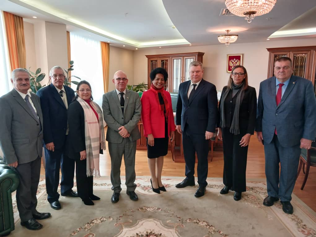 Continúan las acciones de la delegación cubana en Moscú 🇷🇺
En visita realizada a la Universidad de Ciencias Económicas Plejanov, se pudo constatar el alto nivel de este centro en temas económico financieros y su disposición a colaborar con las universidades cubanas.