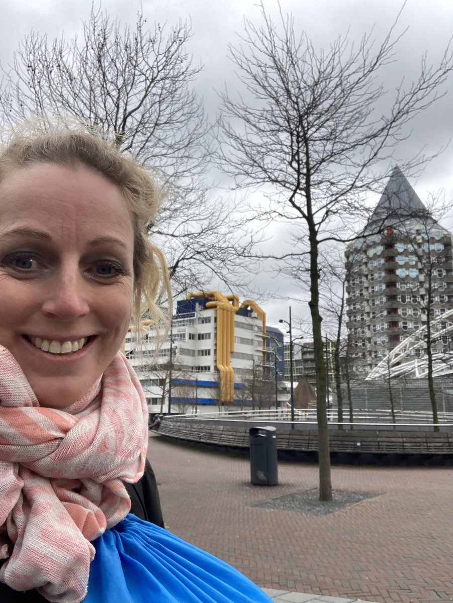 Interessante bijeenkomst #sportiefverbinden met inspirerende mensen. Over duurzaamheid, sport, natuur en klimaat.💚🏃‍♀️
Fijn om hierbij te zijn in #Rotterdam☺️
en vanavond als bonus naar het #wkshorttrack, #teamNL aanmoedigen! 🇳🇱 <a href="/nocnsf/">NOC*NSF</a>