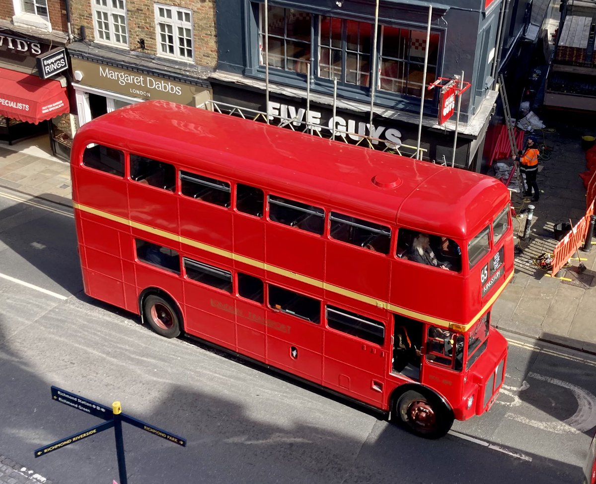 First sighting of @comicrelief Route 65 Routemaster run today. Taken from the window of @museumrichmond.
Why not take a ride on the buses to the museum this afternoon.
Good luck to @LordPeterHendy @LeonDaniels @PaulSainthouse @SimonLederman & @EdwardAdoo in their efforts today!