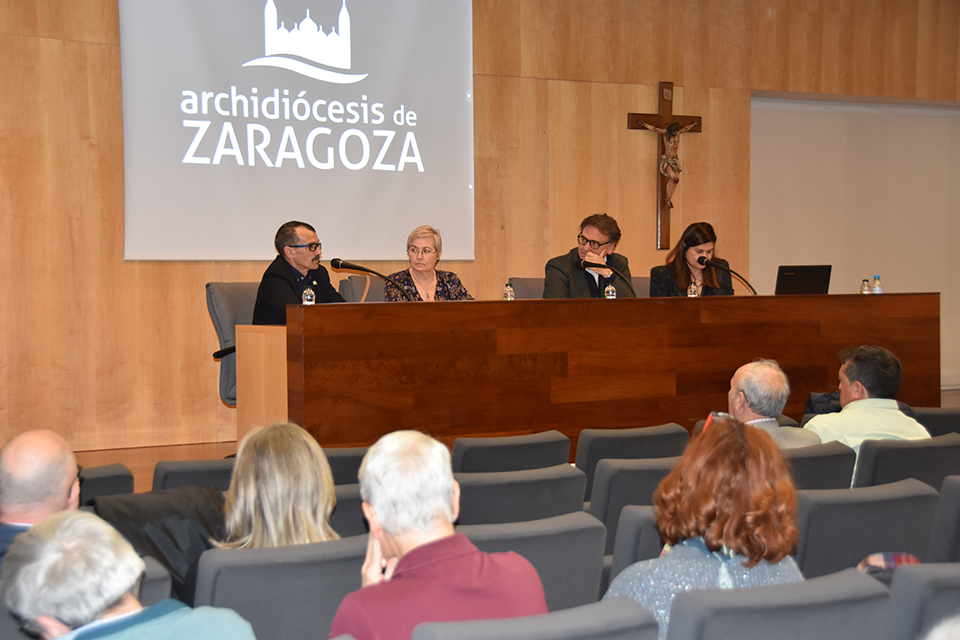 Las fundaciones canónicas de <a href="/ArchiZaragoza/">Archidiócesis de Zaragoza</a> , entre las que se encuentra Cáritas Zaragoza, nos reunimos ayer, comprometidas y alineadas en nuestra misión común. 👇
iglesiaenaragon.com/las-fundacione…