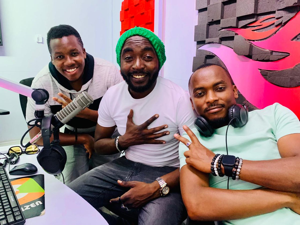 Hot_96Kenya's tweet photo. The #Hothappyhour is Lit 🔥 with The one and only @patrickigunza and the award winning host @bensu_mk .Dj Carbon back with some bangers 🥳🔥.How are you not tuned in🤣 eiiiy I wonderrr😂#TheHotDrive https://t.co/ysd4fO4Wj3
